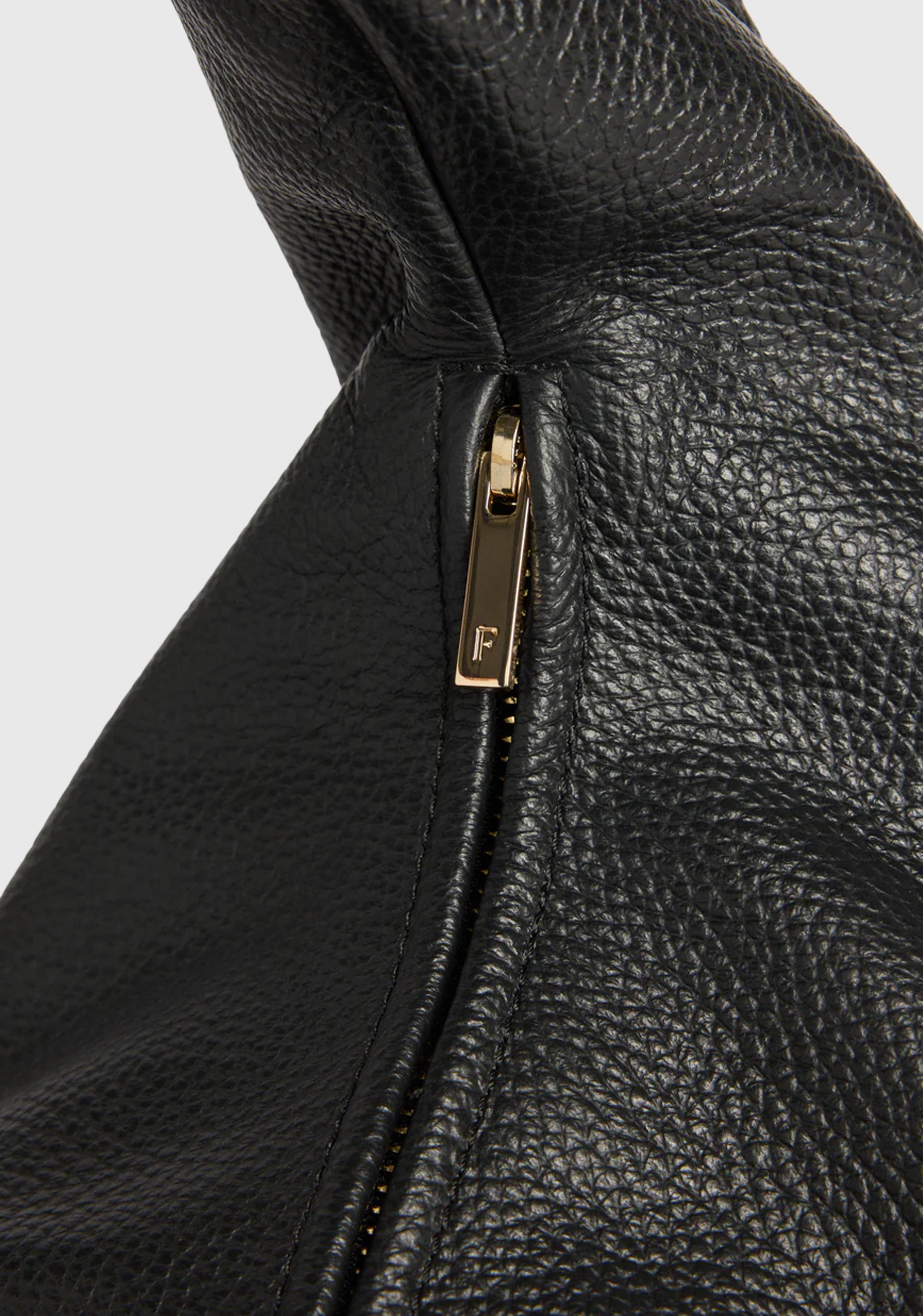 Alva Leather Shoulder Bag_Black