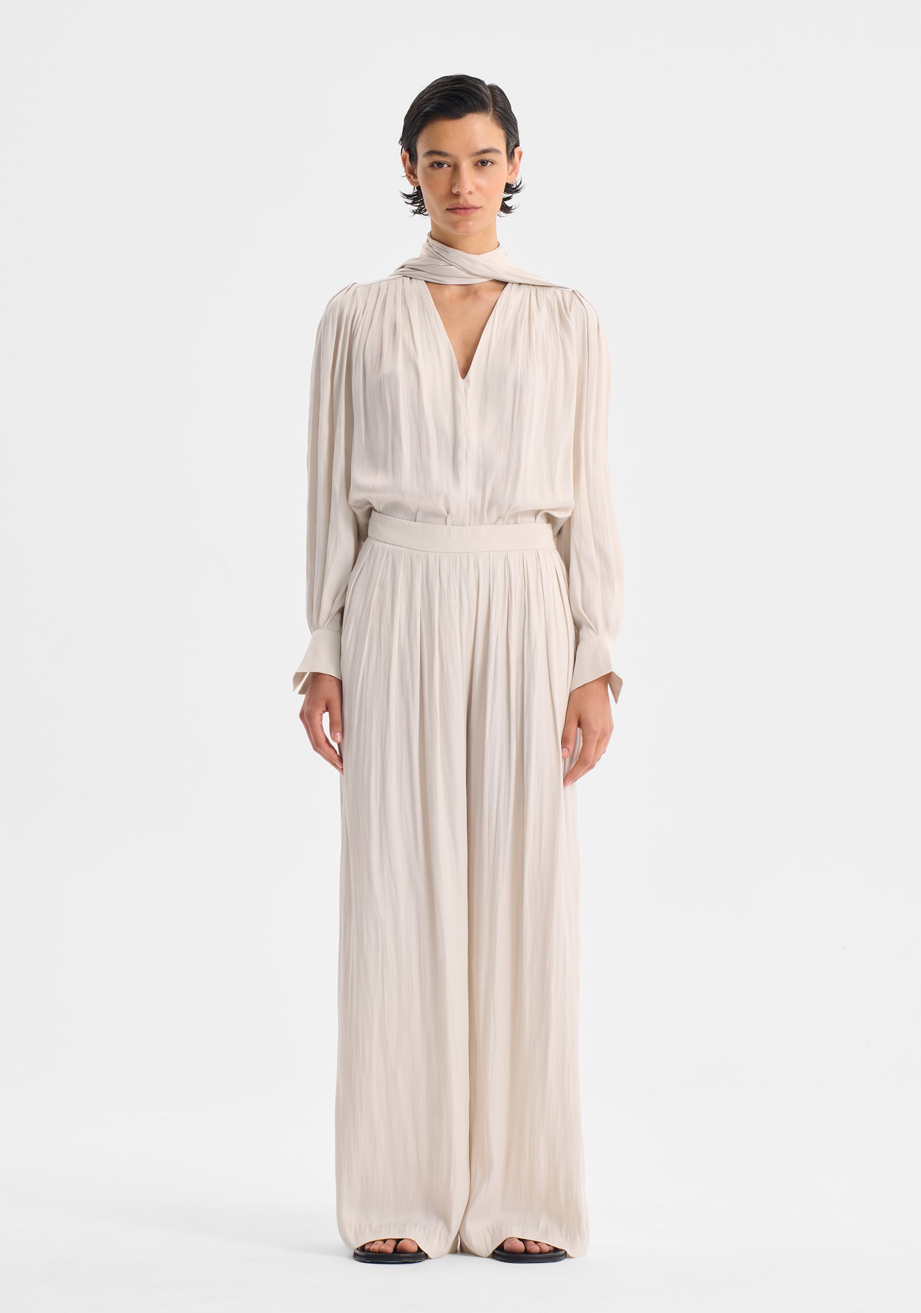 Lena V-Neck Top_Nougat