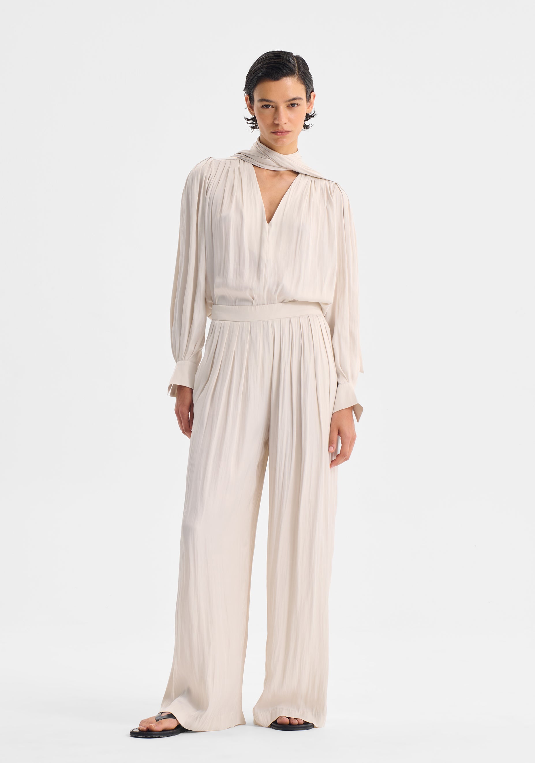 Lena V-Neck Top_Nougat