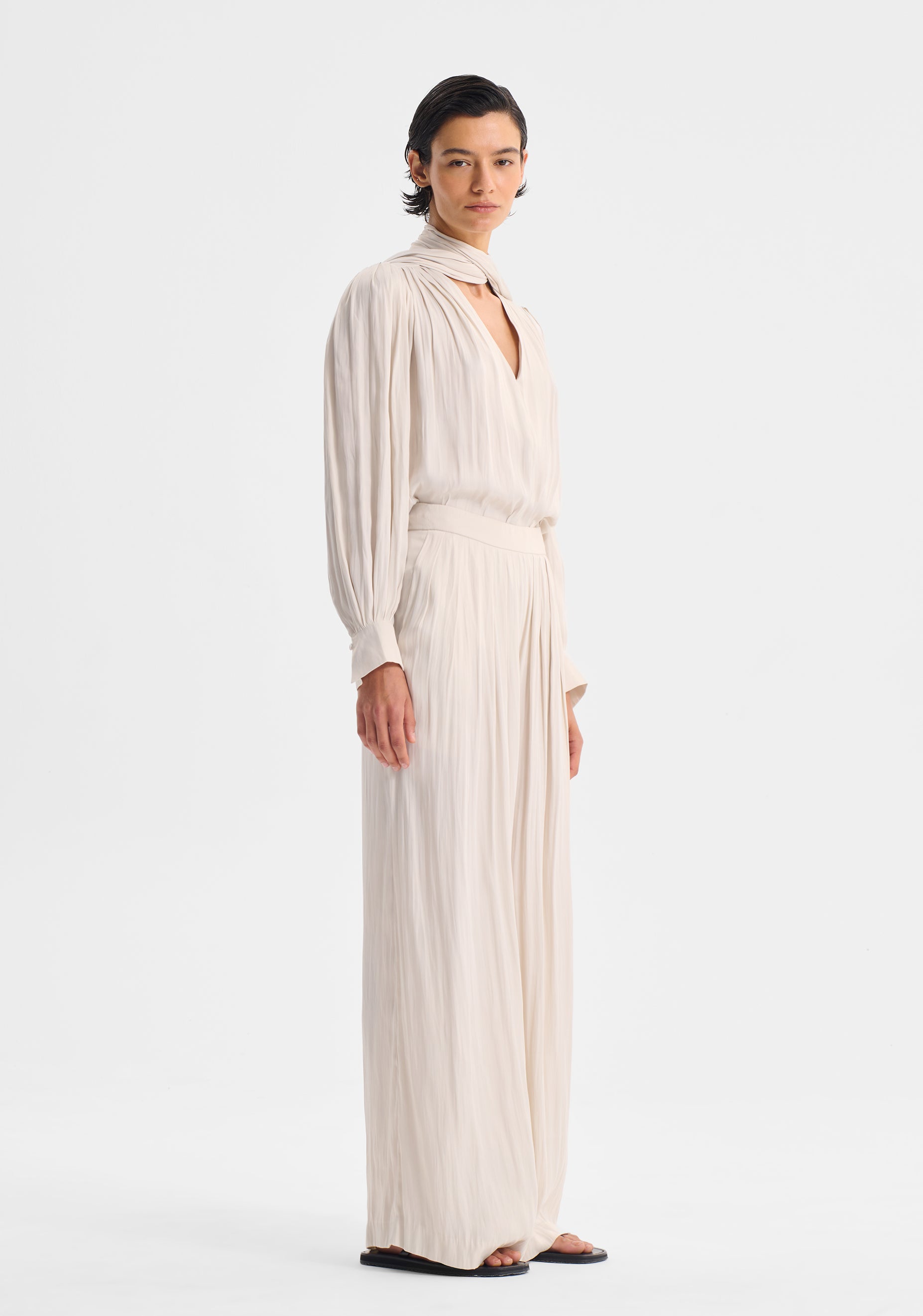 Lena V-Neck Top_Nougat