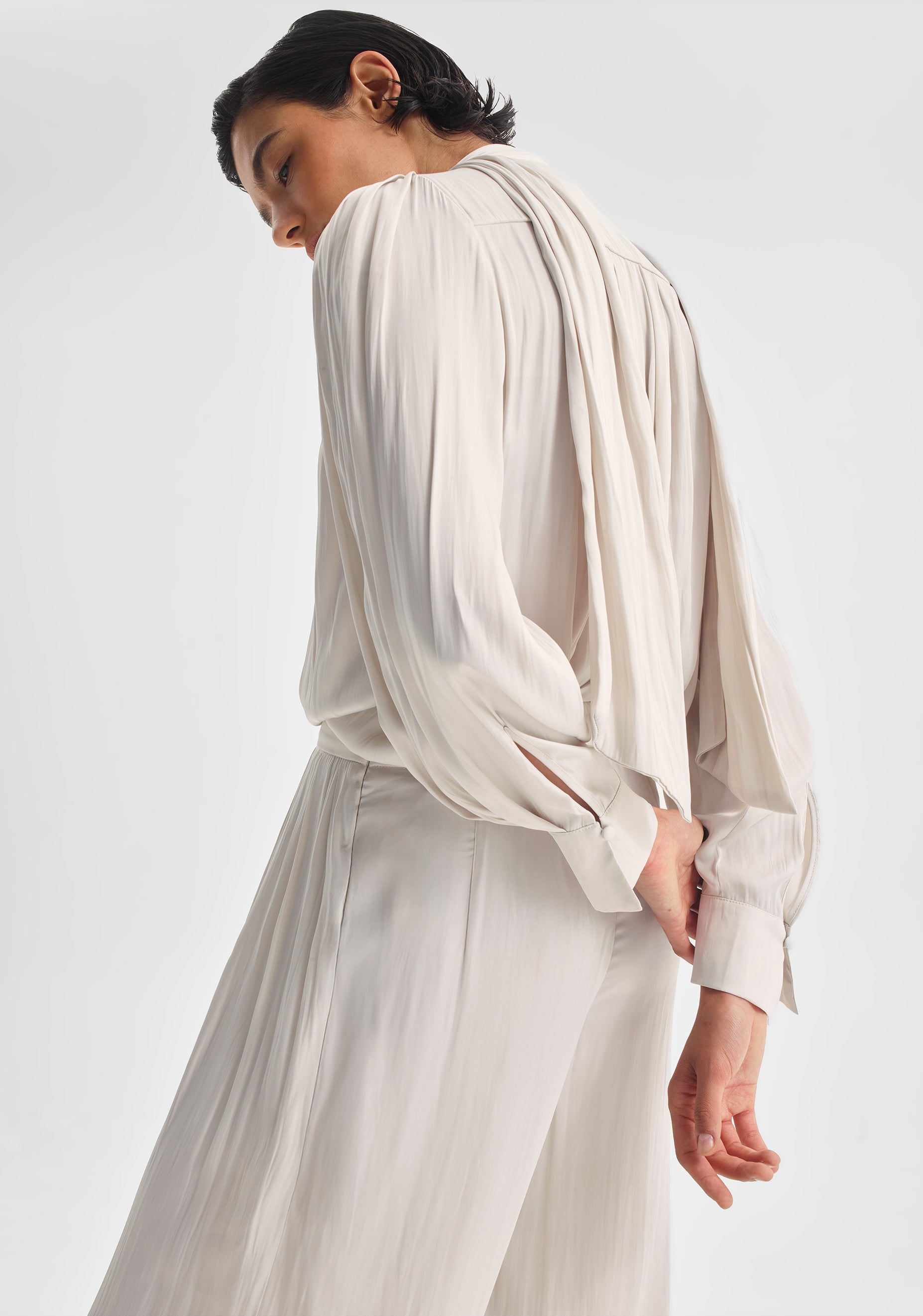 Lena V-Neck Top_Nougat