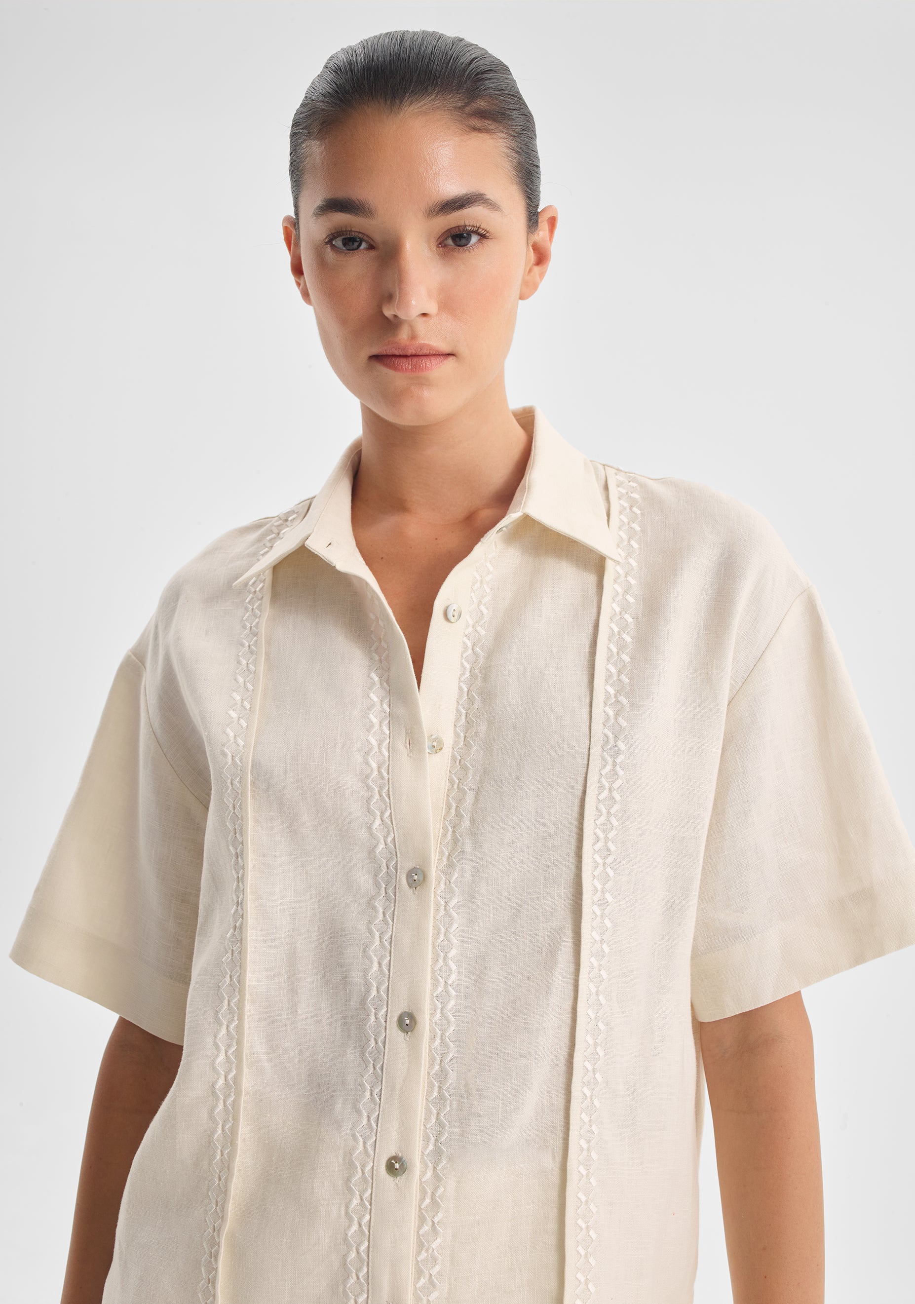 Maisey Linen S/S Shirt_Ecru