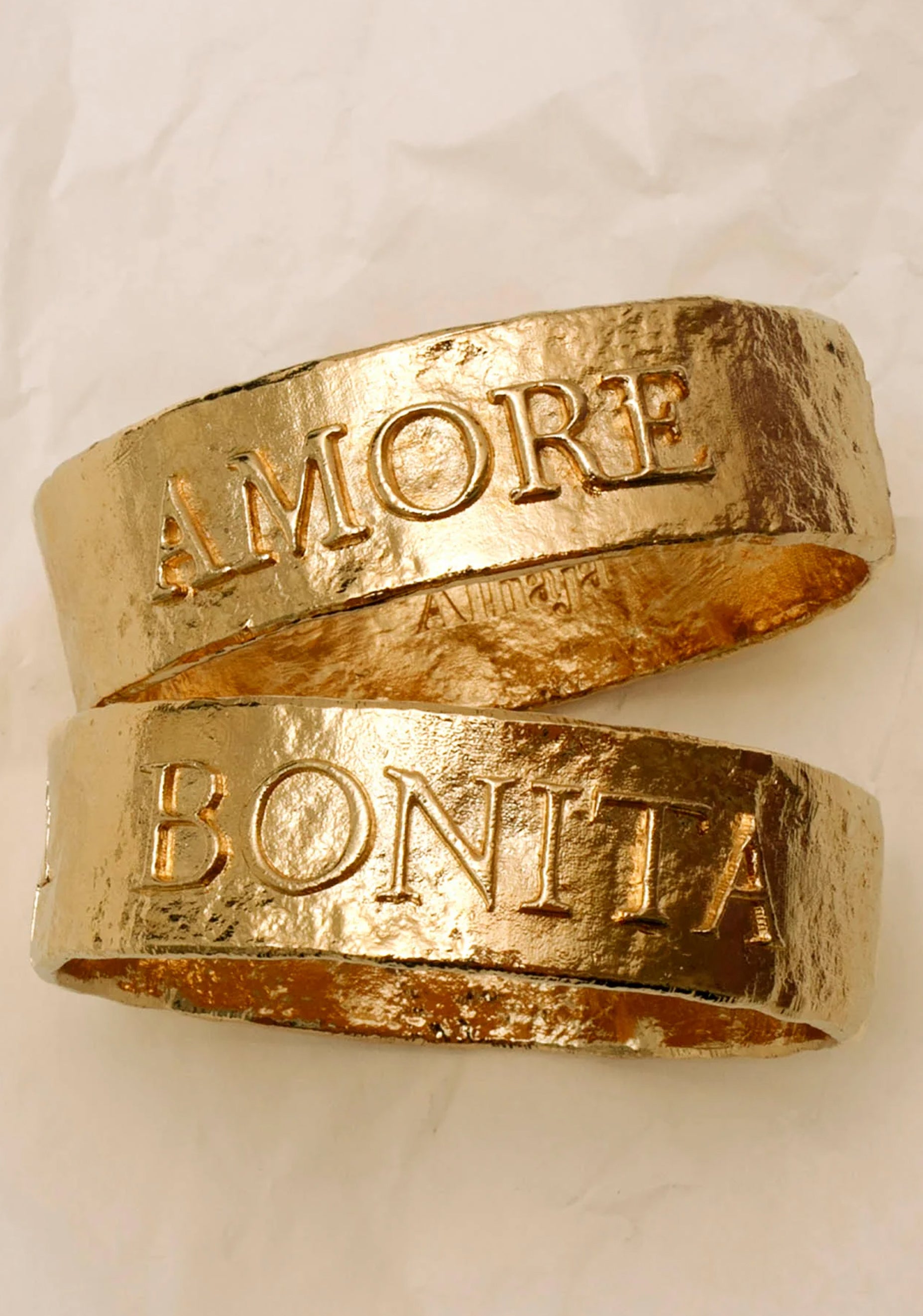 Amore Bangle_Gold