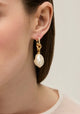 Hina Biwa Small Earrings_Pearl