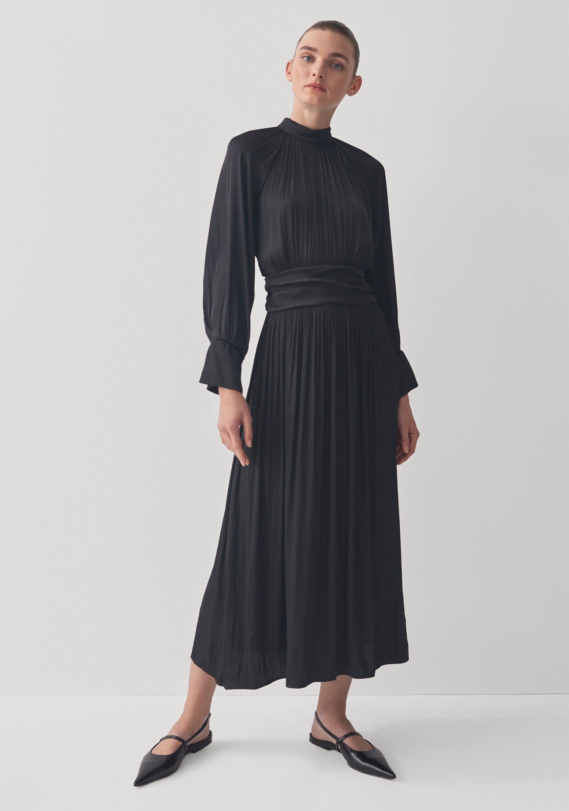 Antonia Dress Black – Morrison