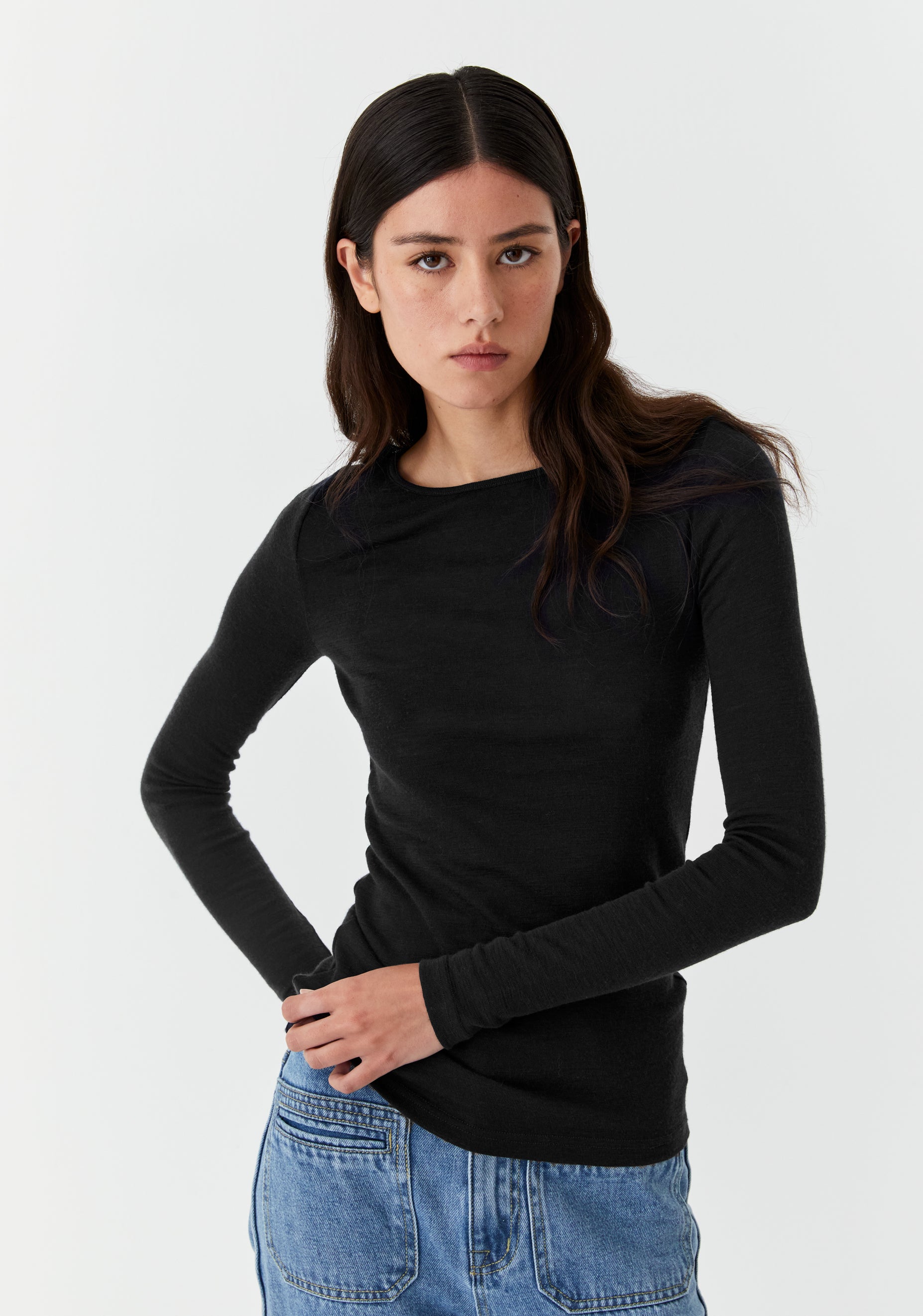 Morri Merino Round Neck_Black