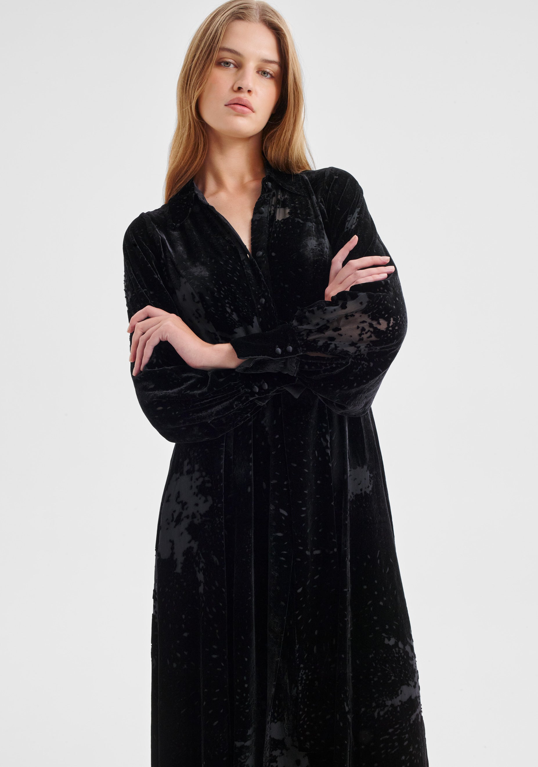 velvet shirt dress Aurora Velvet Shirt Dress_Black – Morrison