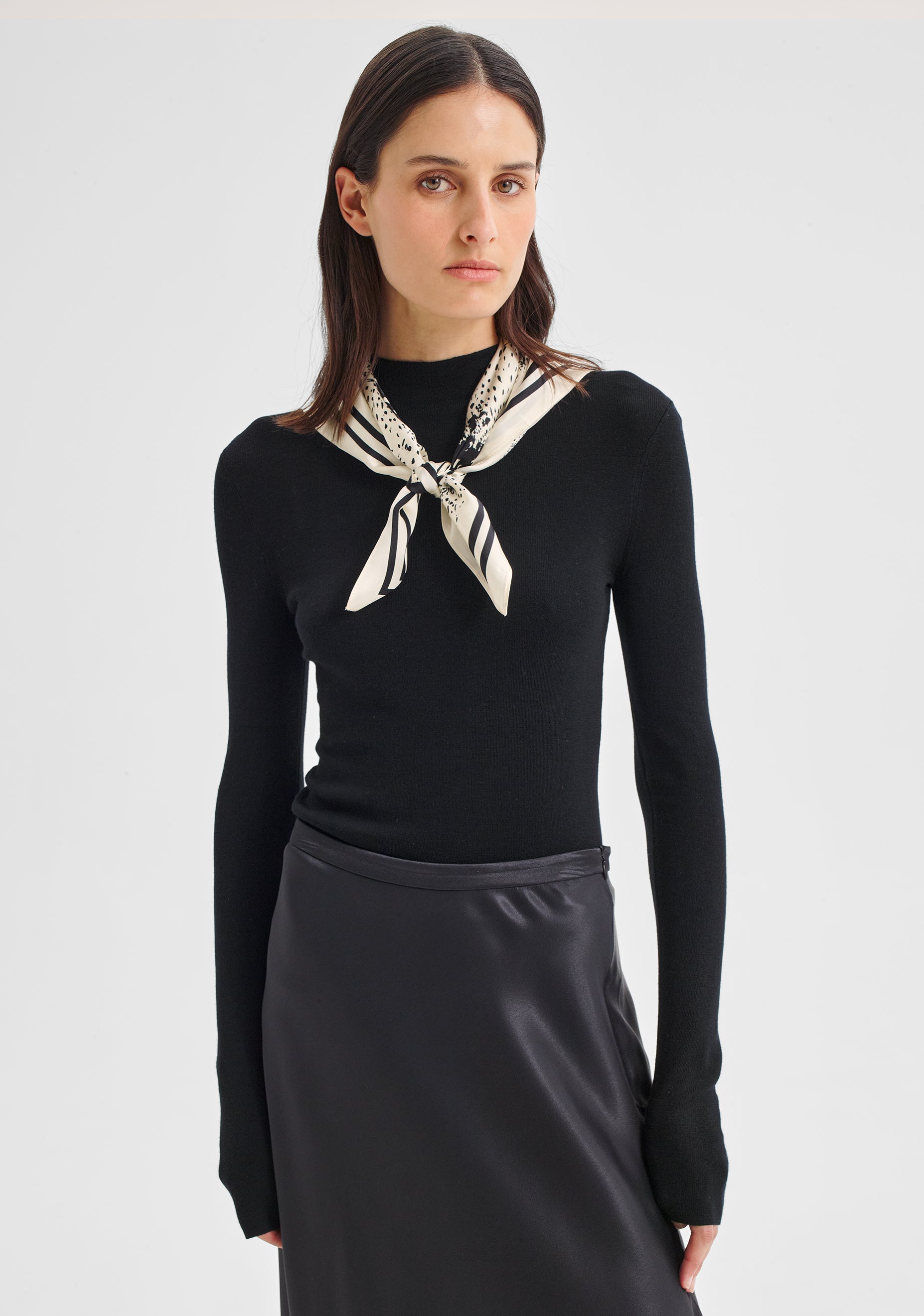 Francis Silk Scarf 65_Print – Morrison
