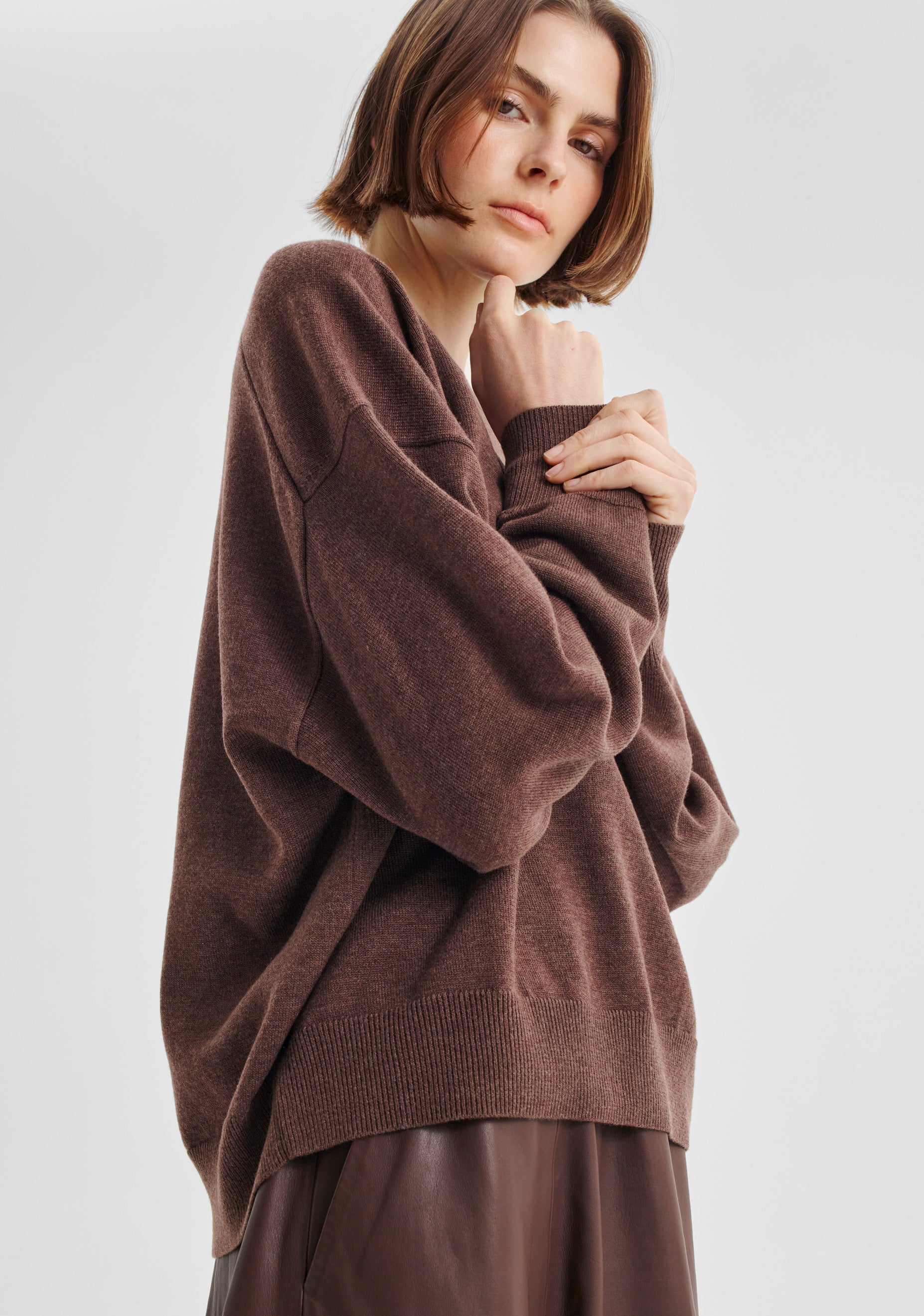 Payton Round Neck Merino Knit Pullover_Nutmeg – Morrison