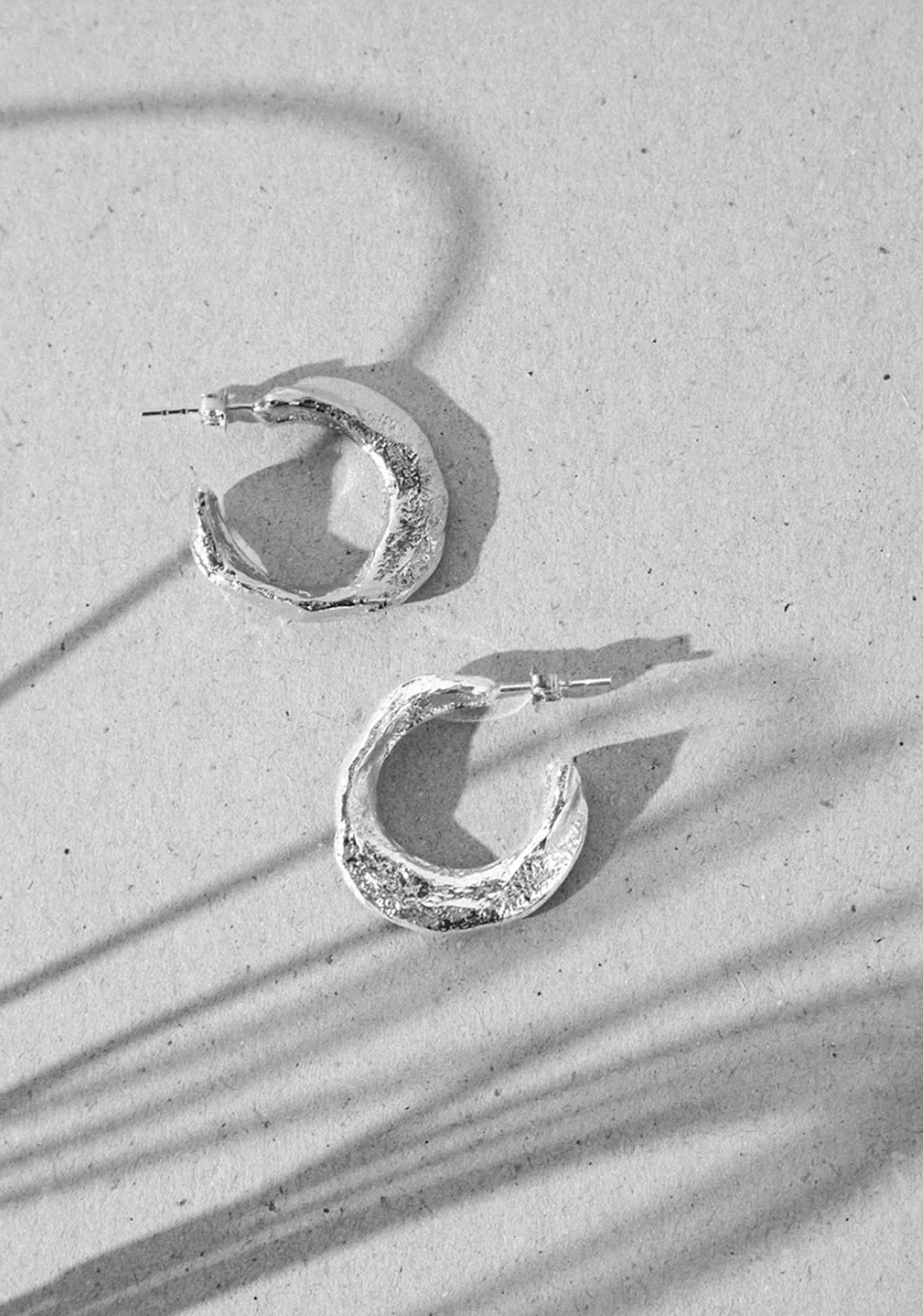 Phoebe Earrings_Gold