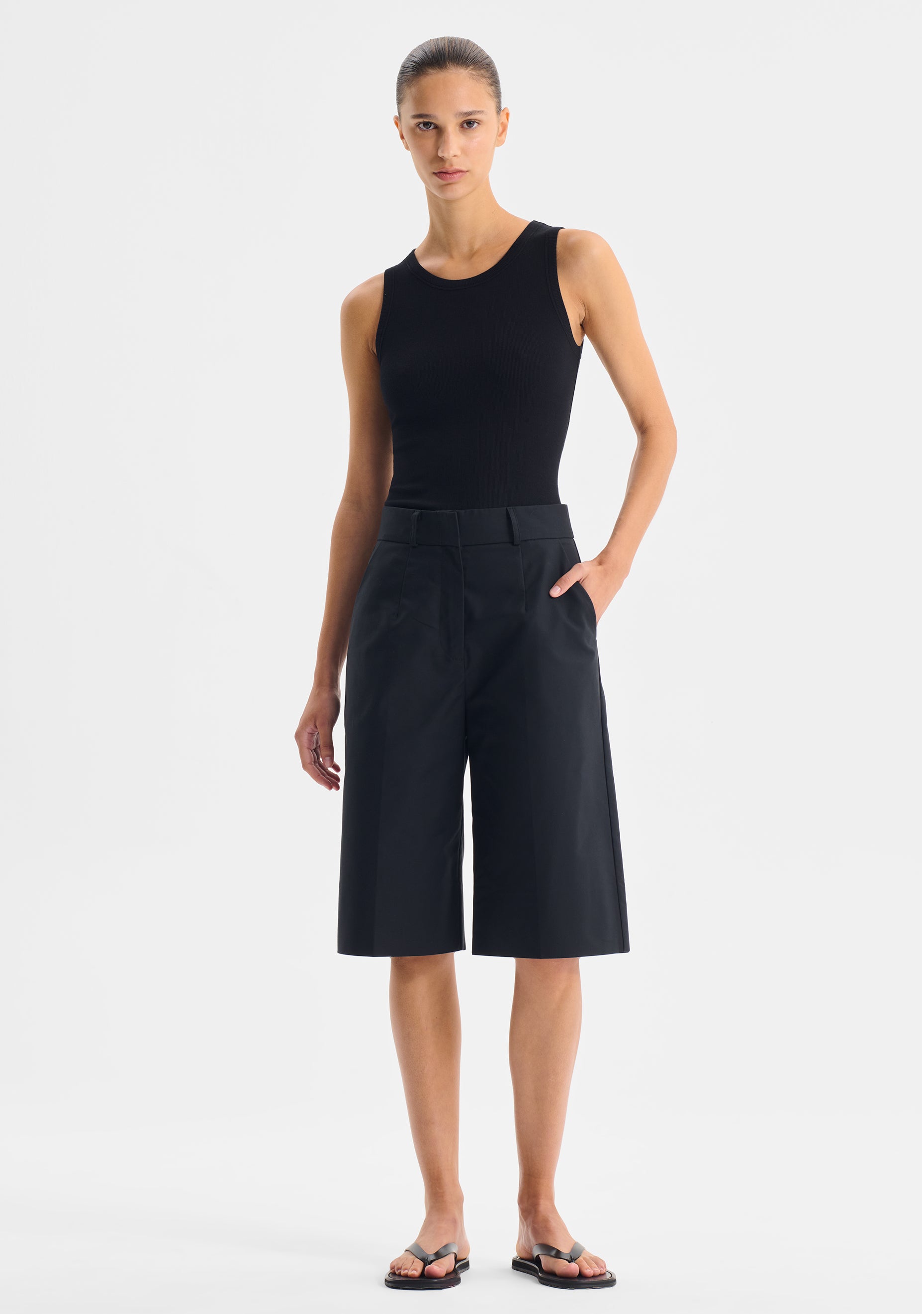 Elliott Bermuda Short_Black