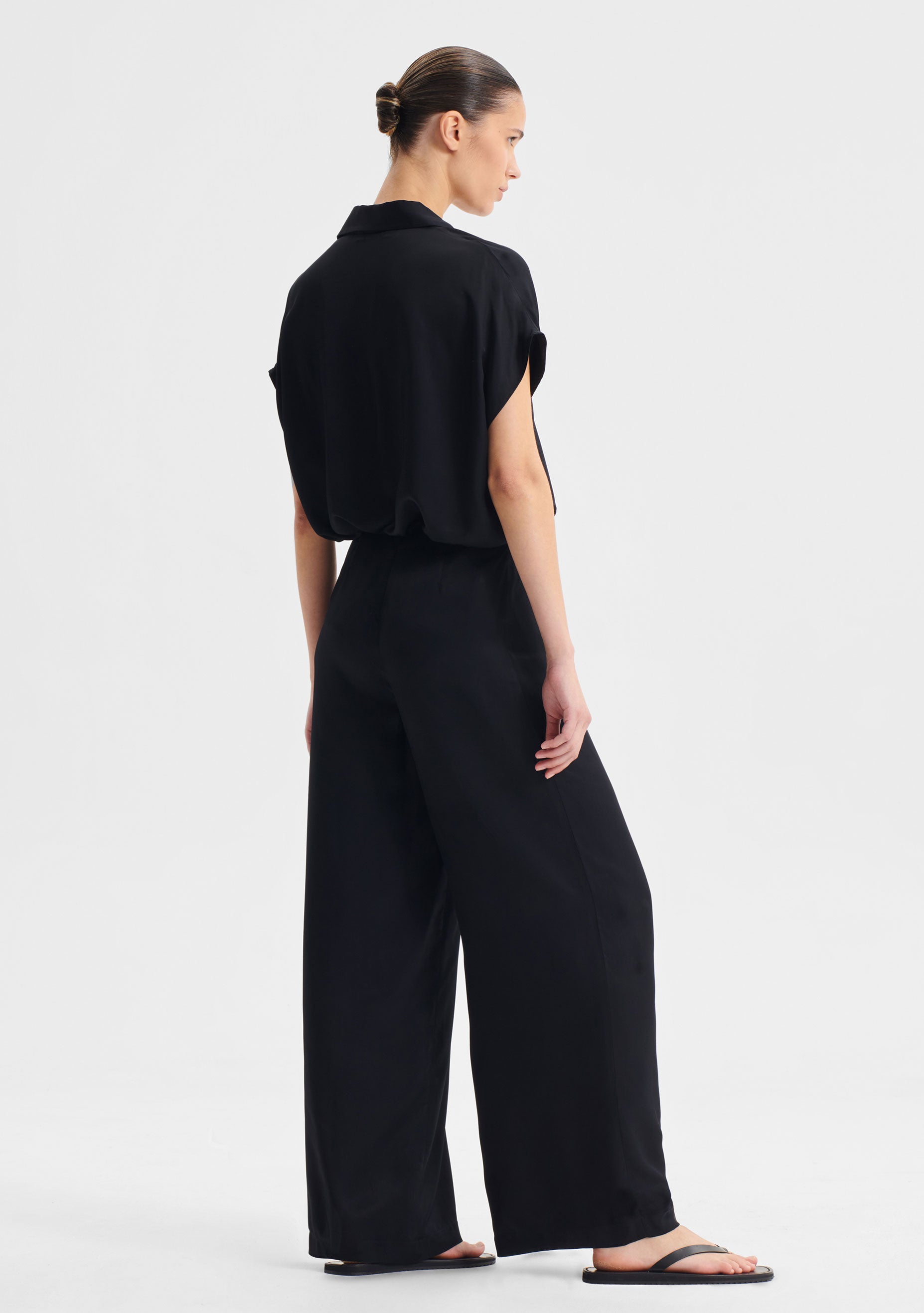 Harriet Pant_Black