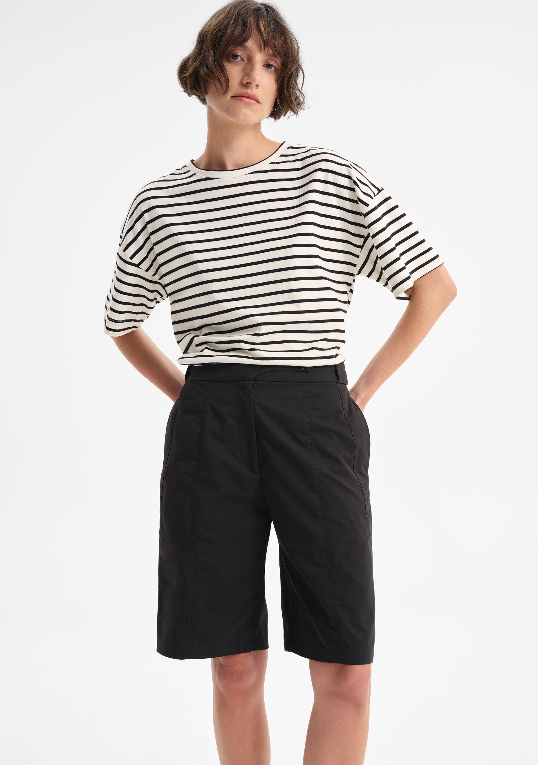 Hugo Bermuda Short_Black