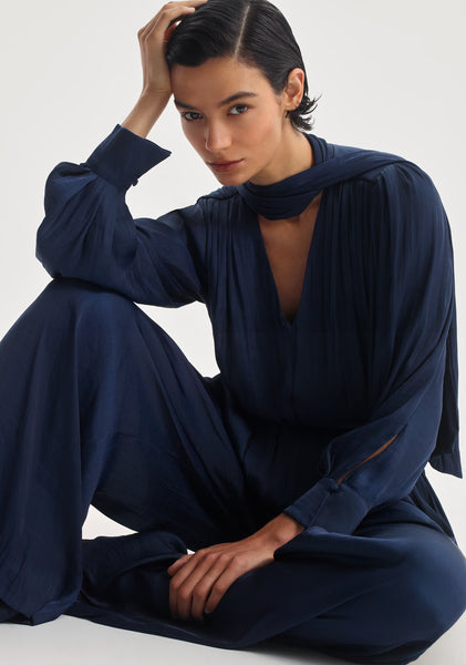 Lena V-Neck Top Navy – Morrison