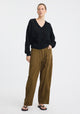 Elira Knit V-Neck Pullover_Black